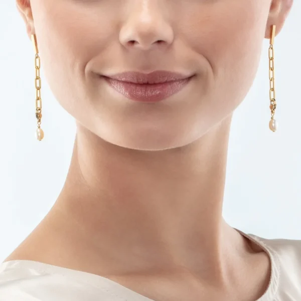 Modern Chain Earrings With Freshwater Pearl Charms Gold | COEUR DE LION Best